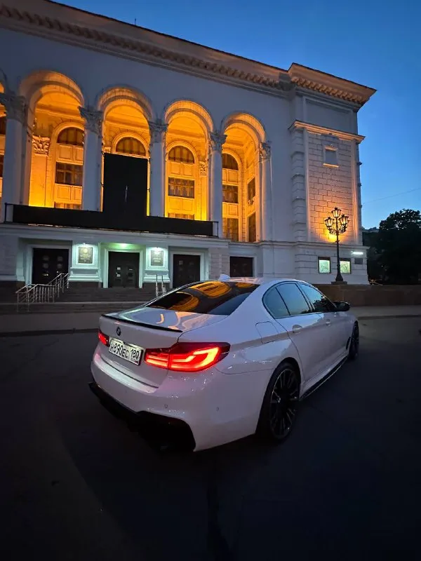 Bmw g30 540 xdrive
04 Месяц 2020 года.
Привод: полный
Двигатель: 3.0 b58 st2 + 500 л. С (кому не нужно, можно отшить в сток, была куплена мною mxd лицензия вместе с адаптером. )
2 Комплекта колес ( зима новая проехала тыс 5 от силы)
Самый надежный мотор b58 масло менял каждые 5тыс, за этот промежуток всегда был уровень.
Комплектация m-sport pro:
Музыка harman cardon, старт-стоп, проекция, бесключевой доступ на всех дверях, возможность открытия/закрытия багажника с кнопки, а также система hands-free(ногой), люк обслуженный, туманки, системы android auto, apple carplay, комфортные сидения с подогревом, а так же множеством регулировок, черный потолок, и многое др.
На автомобиле полный м-пакет и заводские м-тормоза, спортивная выхлопная система atm возможностью регулирования с пульта (тише/громче).
Цена 4.600.000
Макеевка
+7 949 456 86 29 - фотография - 6