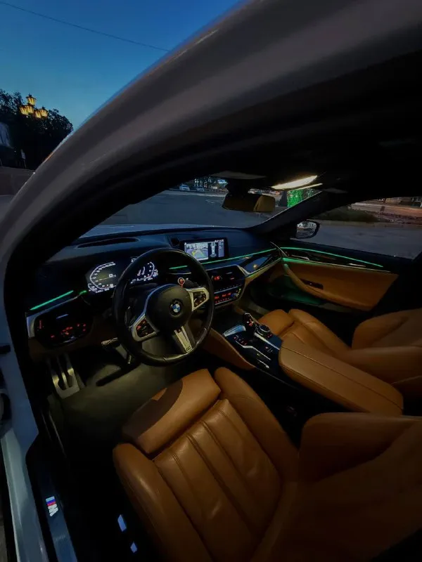Bmw g30 540 xdrive
04 Месяц 2020 года.
Привод: полный
Двигатель: 3.0 b58 st2 + 500 л. С (кому не нужно, можно отшить в сток, была куплена мною mxd лицензия вместе с адаптером. )
2 Комплекта колес ( зима новая проехала тыс 5 от силы)
Самый надежный мотор b58 масло менял каждые 5тыс, за этот промежуток всегда был уровень.
Комплектация m-sport pro:
Музыка harman cardon, старт-стоп, проекция, бесключевой доступ на всех дверях, возможность открытия/закрытия багажника с кнопки, а также система hands-free(ногой), люк обслуженный, туманки, системы android auto, apple carplay, комфортные сидения с подогревом, а так же множеством регулировок, черный потолок, и многое др.
На автомобиле полный м-пакет и заводские м-тормоза, спортивная выхлопная система atm возможностью регулирования с пульта (тише/громче).
Цена 4.600.000
Макеевка
+7 949 456 86 29 - фотография - 8