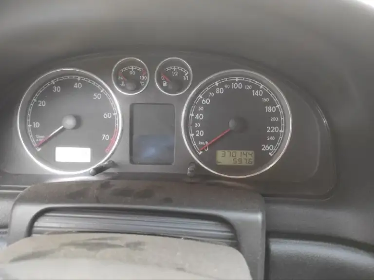 Продам volkswagen б5+ 2003 года! С 1.8 турбовым мотором на автомате! По технической части машина на твердую 4! Кузовом нужно позаниматься, но на езду не влияет! Цена 300 тысяч рублей с торгом!!!
Остальные вопросы по телефону +79493102574
📞 Звоните: +7(949)3102574 - фотография - 5