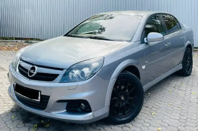 К вашему вниманию всеми любимый лучший !
Opel vectra c рестайлинг в заводском обвесе !
В идеальном состоянии, весь обслуженный ! Эксплуатация с 2007 года выпуска ухоженный
С родным пробегом
230 Км. Родной !
Мотор 1.8 лучший в линейки опель бензин !
Коробка механика работает идеально ! Ходовая вся обслужена вся новая !
В автомобиле работает абсолютно все ! Вложений не требует абсолютно !
В дтп не участвовал весь в оригинале
Максимальная комплектация максимальная

Заводской обвес opc laine -
Ксенон ближний дальний -
Климат контроль -
Комбинированный кожаный салон -
Бортовой компьютер большой монитор -
Датчик дождя также света -
Полный эл. Пакет -
Мульти руль -
Круиз контроль -
Климат контроль -
Дорогая резина лето -
Титановые диски красивые -
И многое другое
Цена : 685:000 тыс рублей
Очень срочно очень
Таких автомобилей действительно единицы
Осталось не много
Обслужен от и до
Кто действительно заинтересован хорошим авто звоните приезжайте
На осмотр покупайте
Звоните по номеру телефона +79493969855 - фотография - 3