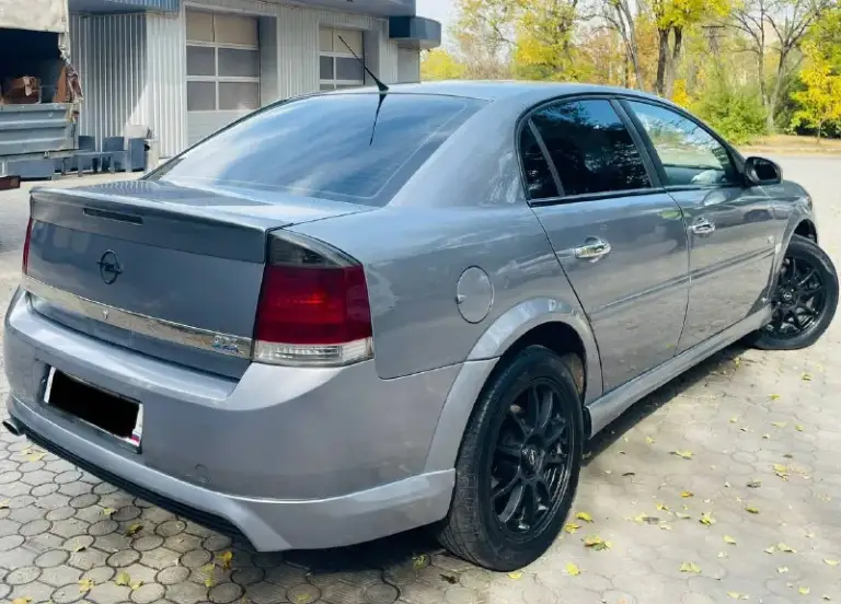 К вашему вниманию всеми любимый лучший !
Opel vectra c рестайлинг в заводском обвесе !
В идеальном состоянии, весь обслуженный ! Эксплуатация с 2007 года выпуска ухоженный
С родным пробегом
230 Км. Родной !
Мотор 1.8 лучший в линейки опель бензин !
Коробка механика работает идеально ! Ходовая вся обслужена вся новая !
В автомобиле работает абсолютно все ! Вложений не требует абсолютно !
В дтп не участвовал весь в оригинале
Максимальная комплектация максимальная

Заводской обвес opc laine -
Ксенон ближний дальний -
Климат контроль -
Комбинированный кожаный салон -
Бортовой компьютер большой монитор -
Датчик дождя также света -
Полный эл. Пакет -
Мульти руль -
Круиз контроль -
Климат контроль -
Дорогая резина лето -
Титановые диски красивые -
И многое другое
Цена : 685:000 тыс рублей
Очень срочно очень
Таких автомобилей действительно единицы
Осталось не много
Обслужен от и до
Кто действительно заинтересован хорошим авто звоните приезжайте
На осмотр покупайте
Звоните по номеру телефона +79493969855 - фотография - 6