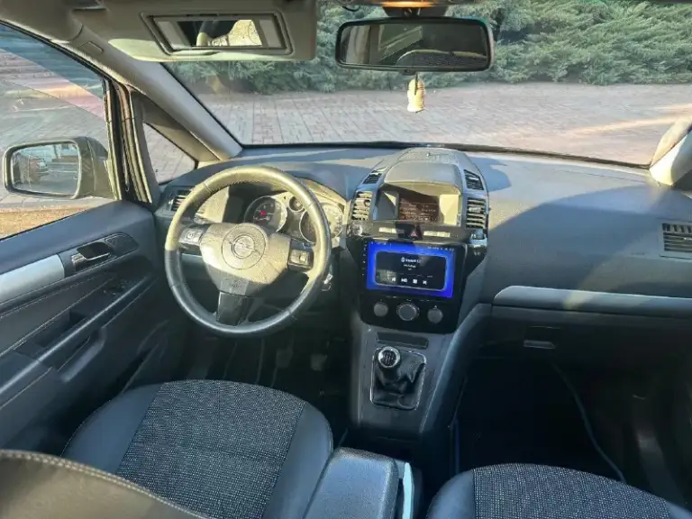Opel zafira b
-Год 2010
- 1.8
-Кпп механика.
-Пробег: 243000 родной пробег подтвержденный автотекой!
О машине;
Автомобиль в идеальном состоянии без сколов ржавчин и рыжиков все как на фото! Машина без вложений от слова совсем!
Комплектация:cosmo, 7 мест, кожаный салон, монитор дорогой стоит с камерой заднего вида, омыватели фар, подогрев сидений, авто свет, авто дождь, климат контроль, полный бортовой компьютер!
Резина r16 два комплекта!
Цена 880.000 рублей торг реальному покупателю! Кому дорого просьба не звонить.
Звонить по номеру +79490489556
📲 Tg: nikolay
📞 Звоните: +7(949)0489556 - фотография - 9