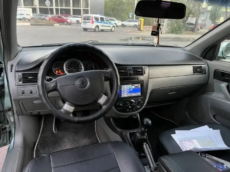 Продам chevrolet лачетти. Год 2006.пробег 197 тыс км подтвержденный автотекой. Объём 1.4.много чего сделано и заменено. Без дтп. Кузов в хорошем состоянии. Сухой не потеет, масло не расходует (капиталился). Ходовая на пять с плюсом, без стуков и скрипов. Хорошая музыка. Стёкла все родные. Без гнилья и рыжиков. Дно, ,пороги завод, обработанные антикором. Кондиционер обслужен и заправлен. Сигнализация, цз, автозапуск. Почти новая летняя резина на литых дисках. Линзованные фары. Авто без финансовых вложений. Состояние сел и поехал. Автотека по запросу. Цена 535 тыс рублей. Осмотр г. Краснодон. Тел +79597023605
📞 Звоните: +7(959)7023605 - фотография - 8