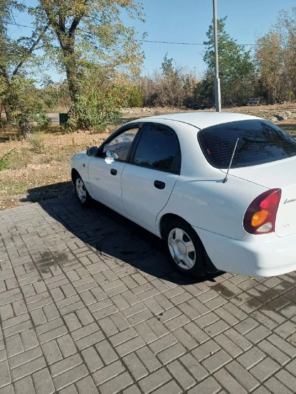 Chevrolet ланос sx, 2009 года, максимальной комплектации, с рабочим кондиционером. В одной семье, один хозяин. Пробег 129 т. Км.
Без дтп, с заводским остеклением, пороги, рамки, крыша, стойки -завод, птс - оригинальный, на хорошем ходу.
Двигатель работает мягко.
Т.89790551056, 375т. ₽.
📞 Звоните: +7(905)5105637 - фотография - 4