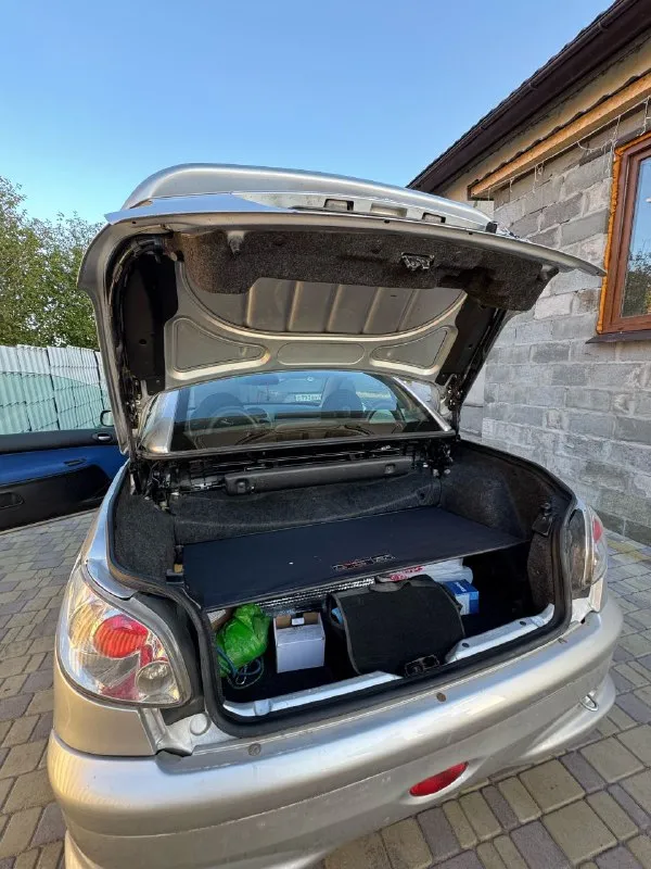 Город: мариуполь
Марка / модель: peugeot 206 cc кабриолет
Год выпуска: 2004
Пробег: 178 000
Двигатель (тип, объем, мощность): 1.6 110 лошадок, бензин
Тип кпп:механика
Владельцев в птс: 1
Срок владения: с 2019 г.
Описание: продаю свою малышку, отрывая от сердца!
С машинкой обращались хорошо, на полном ходу, масло менялось каждые 7 тыс, расходники так же вовремя, машинка пригонялась для себя в 2019 году с европы, крыша в идеальном состоянии, так же есть зимняя резина на штампах и летняя на дисках.
Приветствуется любые проверки.
Цена 650
Контактный телефон: +79493004073 - фотография - 9