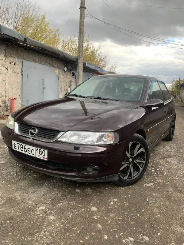 Продам
Opel vectra b 1,8 м. Т 2000г. В
Пригнана в 2020г
Владелец - 1
Пробег 254000 тыс. Км
Без дтп.
Установлен гбо евро4
Авто технически в хорошем состоянии, замена грм на 237000тыс. Км
Двигатель не дымит, не троит, коробка не выбивает!
Ходовка в хорошем состоянии, днище, пороги и стаканы в отличном состоянии, без дыр!
В хорошей комплектации:
Климат, мультируль, 4эсп, эл. Регулировка боковых зеркал, подогрев сидений, работает абсолютно вся электроника!!
Авто с переоформлением на вас!
Цена - 300000 тыс. Руб быстрым торг.
Осмотр - г. Макеевка
Тел.   +79494158226 - фотография - 1