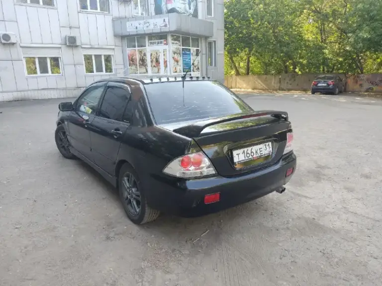 Продам mitsubishi lancer 9 2.0л механика 135 л. С.
Цена: 360 000р ( торг символический)
Год: 2006
Пробег: 295000
Я - владелец с 20г, доки чистые.
10 Тыс. Км назад делал капиталку по стандартным размерам (выработки нет абсолютно).
В машине хороший, приятный салон в алькантаре
Приятная музыка
Гидроусилитель руля
Кондиционер
Подогрев стёкол
Подогрев зеркал
Подогрев передних сидений
Авs
Хороший спортивный выхлоп
Резина : лето r16 литьё mitsubishi ориг. Зима r15 литьё

Из минусов:
Нет ручника
Трещина на лобовом

Г. Донецк
+79495779834 - фотография - 4