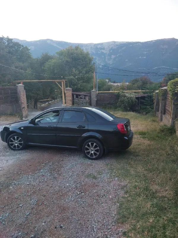 Chevrolet lacetti1.6mt
(Корейская сборка), 2007г.
Автомобиль в отличном состоянии, приятный и ухоженный салон, гнили и ржавчины нет совсем, двигатель и коробка работают в штатном режиме, ходовая перебранная, климат контроль работает отлично.
Пройдено то, заменены все расходники, тормоза новые.
Стоит зима липучка, лето в подарок
Авто в дтп не участвовал. Вложений никаких не требует.
Цена 650к донецк
Тел. +79900143837 - фотография - 1
