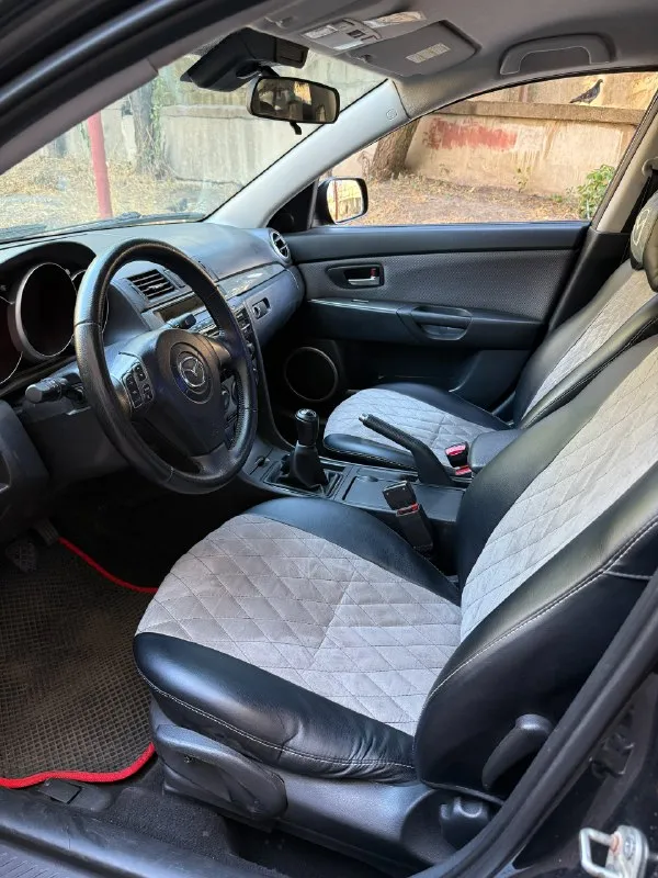 Продаю mazda 3 bk
Машина в хорошем состоянии, пробег 200.000 км, 2007 год выпуска
❗️ По техничке все работает
❗️ Из минусов: - для данных машин
- Это слабый металл. Есть недочеты по порогам и мелкие сколы по кузову (ничего критичного нету)
🚨Была сделана капиталка мотора, заменены вкладыши, кольца, коленвал, и шатун 1
❗️ Литые оригинальные диски с новой резиной ikon (отъездила 1 сезона)
❗️ Редкая комплектация sport, мотор 2.0 на механической 6-ти ступенчатой коробке передач (ездили на ней очень аккуратно и только по городу).
❗️ Полностью работающий 1-зонный климат контроль.
❗️ Если нужны фото и тд в лс
Связь +79494959427 (телеграмм на этот же номер, желательно писать )
❗️ Город торез
❗️Цена 550.000 рублей торг у капота
📞 Звоните: +7(949)4959427 - фотография - 2