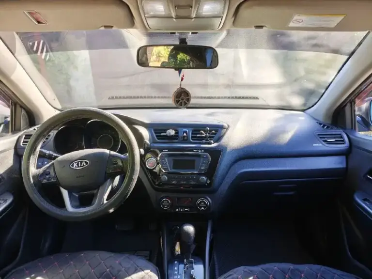 Продам kia rio 2012 года
Не перекуп, личный автомобиль.
Двигатель: 1.6 л
Коробка: автомат
Кузов: седан
Пробег: 144 000 км (родной, любые проверки)
Комплектация: максимальная (prestige)
Автомобиль в отличном состоянии, полностью обслужен и не требует вложений.
Родной окрас, без дтп
Все расходники заменены – масло двс, фильтры, тормозная жидкость, масло
Максимальная комплектация:
Климат-контроль
Обогревы сидений и зеркал
Обогрев руля
Подогрев лобового стекла
Мультируль
Электростеклоподъёмники
Бесключевой доступ
Автозапуск
Led свет на линзах
Handsfree
Сигнализация starline a91
Бортовой компьютер
Usb, aux, bluetooth
2 Смарт ключа
Оригинальные литые диски + штампы на родных колпаках
Резина зима(новая)/лето на дисках
Чистый, ухоженный салон
Ходовая, двигатель и коробка в полном порядке
Надёжный, экономичный, неприхотливый авто
Цена: 1млн
Полный комплект документов, без ограничений и залогов.
Осмотр в (донецк, макеевка)
Звоните или пишите — отвечу на все вопросы: +7 9
📞 Звоните: +7(949)5035309 - фотография - 7