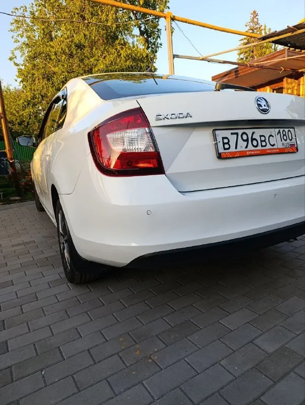 Продам skoda rapid hockey edition 2019 год выпуска в эксплуатации с 2020 года. Двигатель mpi (один из самых надежных )
1.6 Бензин, кпп механика 5 ступка, пробег 97 тыс км, макмимально экономичный расход, по городу 6-7, по шоссе 4-5,
✅ Парктроник перед, зад
✅ Кондиционер
✅ Подогрев сидений
✅ Электро зеркала
✅ Датчик света
Авто в отличном состоянии, 2 комплекта резины ( зима на заводских штампах, лето на легкосплавных дисках )я хозяин, цена 1400 000 рублей (торг у капота ), доп информация по телефону, макс, телеграм +79493216287 авто находиться в городе шахтерск
📞 Звоните: +7(949)3216287 - фотография - 7
