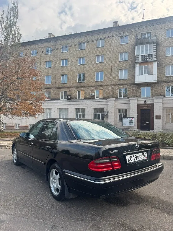 Продам собственный автомобиль mercedes e280, w210, 2001 года выпуска, , задний привод, в кузове черного цвета, комплектация avantgarde, vin: wdb2100631b308912.
Пробег: 247 290 км.
Один собственник. Автомобиль приобретен новым в автосалоне. Обслужен. Два комплекта шин. Два ключа. Гаражное хранение. Юридически чист.
Автомобиль находится в городе донецке донецкой народной республики.
Возможен показ автомобиля в вашем городе либо путем видеосвязи.
Стоимость - 900 000₽
К. Т. +79493053411
📞 Звоните: +7(949)3053411 - фотография - 4