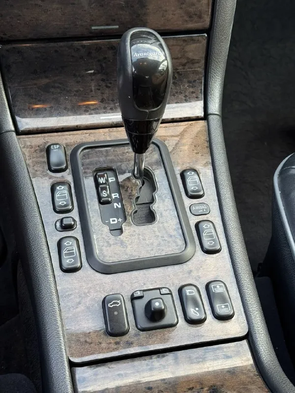 Продам собственный автомобиль mercedes e280, w210, 2001 года выпуска, , задний привод, в кузове черного цвета, комплектация avantgarde, vin: wdb2100631b308912.
Пробег: 247 290 км.
Один собственник. Автомобиль приобретен новым в автосалоне. Обслужен. Два комплекта шин. Два ключа. Гаражное хранение. Юридически чист.
Автомобиль находится в городе донецке донецкой народной республики.
Возможен показ автомобиля в вашем городе либо путем видеосвязи.
Стоимость - 900 000₽
К. Т. +79493053411
📞 Звоните: +7(949)3053411 - фотография - 7