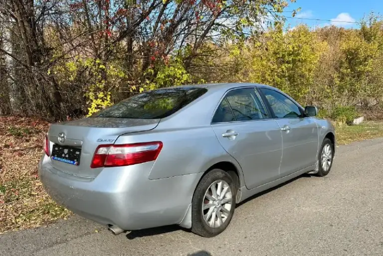 Срочная цена !!
Toyota camry 2007
Мотор 2.4, акпп
Состояние отличное, мотор работает четко, без нареканий, коробка так же работает отлично, ходовка полностью обслужена, без лишних звуков! Комплектация: подогрев седений, зеркал, стекол, складывание зеркал, мультруль, двухзонный климат (заправлен), велюровый салон, отделка деревом, датчик света/дождя, хорошие колонки, дорогостоящая магнитола! А так же установлена линзованная оптика, с двухцветными туманками, свет на 10/10, коррозии нет! Машина обслужена и готова к поездкам на любые расстояния, по документам полный порядок !! Автотека хорошая! Стоимость 835 торг !
Машина в донецке, звоните +79494815929 - фотография - 5