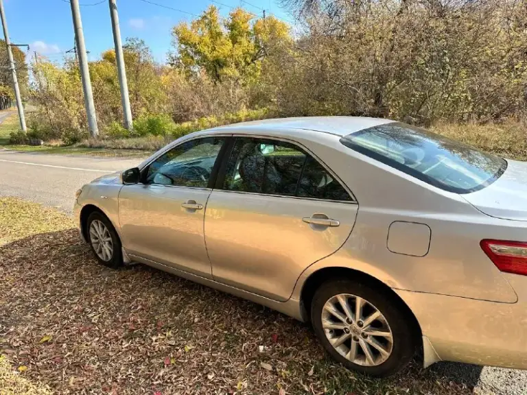 Срочная цена !!
Toyota camry 2007
Мотор 2.4, акпп
Состояние отличное, мотор работает четко, без нареканий, коробка так же работает отлично, ходовка полностью обслужена, без лишних звуков! Комплектация: подогрев седений, зеркал, стекол, складывание зеркал, мультруль, двухзонный климат (заправлен), велюровый салон, отделка деревом, датчик света/дождя, хорошие колонки, дорогостоящая магнитола! А так же установлена линзованная оптика, с двухцветными туманками, свет на 10/10, коррозии нет! Машина обслужена и готова к поездкам на любые расстояния, по документам полный порядок !! Автотека хорошая! Стоимость 835 торг !
Машина в донецке, звоните +79494815929 - фотография - 6