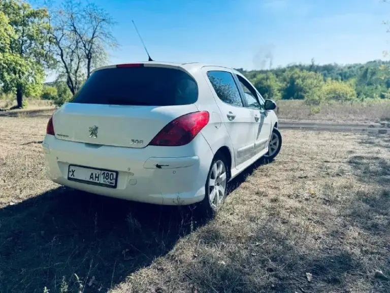 Продам собственный автомобиль пежо 308
Год выпуска: 2010
Двигатель 1.6 (120 л. С. )
Коробка автомат
Пробег 190000
По кузову есть нюансы. По технической части всё работает.
Цена: 550 000 руб
Телефон +79493873632 - фотография - 4