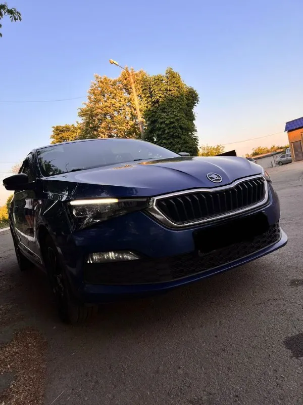 Skoda rapid ( skoda рапид)
2020Г. В.
Пробег 174.000т. Км (оригинальный)
1.6 Mpi
Кпп механика 5 ст.
2 Владельца
2 Ключа
2 Комплекта резины
(Зима nokian)
(Лето continental)
Диски литые r16
Сервисная книга (со всеми заказ нарядами)
Мульти руль ( с подогревом)
Электро зеркала (с подогревом)
Климат контроль
4 Электро стеклоподьемника
Подогрев всех сидений
(Комбинированные тряпка с алькантарой)
Подогрев лобового и заднего стекла
Хорошая мультимедиа
Адаптивно линзовая оптика (автоматический подсвет обочины)(птф галоген)
Функция (проводи домой)
Датчик света
Датчик дождя
Круиз контроль
Из заводских допов (чёрная крыша, лип спойлер)
Автомобиль в отличном состоянии
(Вся в родном окрасе!!!)
Любые проверки
Цена 1.500.000т. Р.
(Хорошим людям хороший торг)
Город осмотра (антрацит, красный-луч)
Номер для связи
+79592048737
+79591006040
Больше автомобилей у нас на страницах
Телеграм
T. Me/andrey_ser. ..
Вконтакте
Vk. Com/id863249188
Однокласники
Ok. Ru/profile/58.. .
📞 Звоните: +7(959)2048737 - фотография - 2