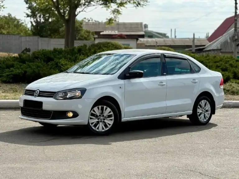 В продаже в луганске.
Volkswagen polo ( volkswagen поло)
Объем мотора: 1.6 бензин mpi
Коробка передач: механика
Привод: передний
Пробег: 168 тыс км
Год: 2014
800 000 Руб торга нет!
Автомобиль в идеальнейшем состоянии. Комплектация максимальная:
- Подогревы сидений
- Противотуманки
- Климат контроль
- Электропакет полный
- Штатная музыка
- Кожаный руль
Оригинальный пробег, один собственник, полностью в родной краске, зеленая автотека, всю жизнь в краснодарском крае(рыжиков и т. Д. Нет и никогда не было). Полностью обслужен.
Возможен трейд-ин
Возможна продажа в кредит
+79591833226 (Если нет связи-whatsapp, telegram(lugovska1a))
📞 Звоните: +7(959)1833226 - фотография - 1