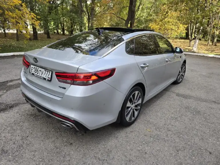 Kia optima gt
1975.000
+79289056462
147 Родной подтверждённый пробег
Полностью зелёная автотека
Здравствуйте, продаю kia optima в максимальной комплектации и в идеальном состоянии. 🥳
В таком состоянии, думаю осталось очень мало optim gt line.
И так, машина полностью в заводском окрасе. Без единой крашеной детали. ✅️
Один хозяин. ✅️
147 Т км родной подтверждённый пробег. ✅️
Полностью зелёная автотека ✅️
Обслужена и не требует вложений, все длалось и менялось вовремя. ✅️
Родной птс ✅️
Родное остекление и лобовое в том числе ✅️
Для тех кто ищет, целую и ухоженную машину. 🥳
Двигатель работает на 5+. Реально без употребления масла. Замена каждые 6-7 т км. И советую так и менять с такой периодичностью. 👌
Акпп переключает очень мягко и быстро. Была замена масла, частичная на 60 т км и на 120 т км. Следующая замена на 180 т км. 👌 - фотография - 4