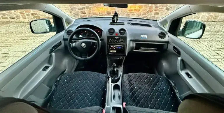 Volkswagen caddy 2k maxi, 2008 года выпуска, 1.6 бензин mpi, механика, передний привод, 232 тыс км пробег! Без дтп! В отличном состоянии! Без гнили и ржавчины без рыжиков! Состояние ухоженное! Заводской пассажир, двигатель ходовая кпп в отличном состоянии! Салон чист ухоженный! Два комплекта ключей! Все книжки! 1 хозяин за всю эксплуатацию! Авто грузов не возила! Семейный автомобиль на все случаи жизни! Юридически чистая любое оформление! Осмотр город донецк! Срочно все вопросы по телефону звонить в любое время! Цена 850 тыс руб! +7949-401-03-58
+7949-401-03-61
📲 Tg: @f0101154
📞 Звоните: +7(949)4010358 - фотография - 5