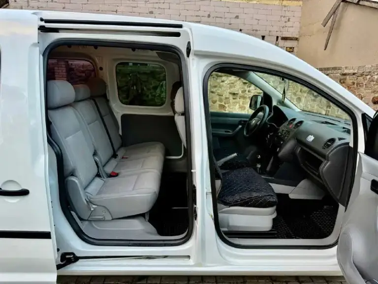 Volkswagen caddy 2k maxi, 2008 года выпуска, 1.6 бензин mpi, механика, передний привод, 232 тыс км пробег! Без дтп! В отличном состоянии! Без гнили и ржавчины без рыжиков! Состояние ухоженное! Заводской пассажир, двигатель ходовая кпп в отличном состоянии! Салон чист ухоженный! Два комплекта ключей! Все книжки! 1 хозяин за всю эксплуатацию! Авто грузов не возила! Семейный автомобиль на все случаи жизни! Юридически чистая любое оформление! Осмотр город донецк! Срочно все вопросы по телефону звонить в любое время! Цена 850 тыс руб! +7949-401-03-58
+7949-401-03-61
📲 Tg: @f0101154
📞 Звоните: +7(949)4010358 - фотография - 6