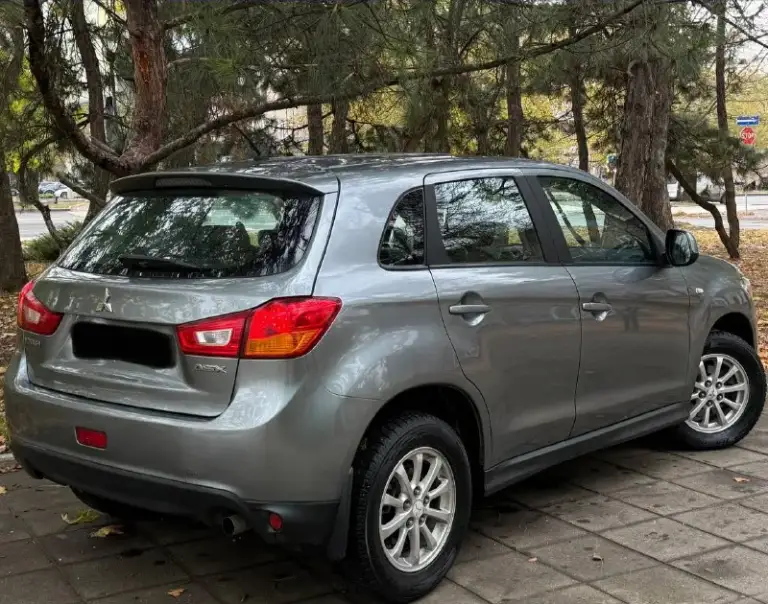 Продам mitsubishi asx
Год:2014
Пробег :132.000
Двигатель:1.6
Коробка :механика
Без дтп

Автомобиль в идеальном состоянии
За машину не стыдно
Полностью обслужен от а до я
Ходовая работает идеально без посторонних звуков
3.500Км назад было полное
Обслуживание
За машину не стыдно
Готов на любые проверки за ваш счет

Комплектация:, подогрев стекол, подогрев сидений, кондиционер рабочий, bluetooth, в машине есть все для удобства

Цена: 985.000
+79495278015 - фотография - 4