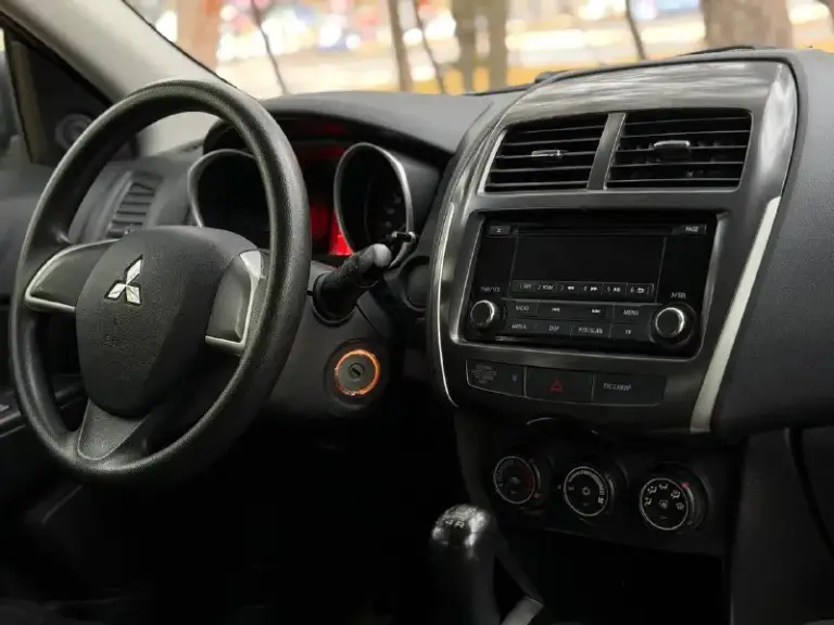 Продам mitsubishi asx
Год:2014
Пробег :132.000
Двигатель:1.6
Коробка :механика
Без дтп

Автомобиль в идеальном состоянии
За машину не стыдно
Полностью обслужен от а до я
Ходовая работает идеально без посторонних звуков
3.500Км назад было полное
Обслуживание
За машину не стыдно
Готов на любые проверки за ваш счет

Комплектация:, подогрев стекол, подогрев сидений, кондиционер рабочий, bluetooth, в машине есть все для удобства

Цена: 985.000
+79495278015 - фотография - 7