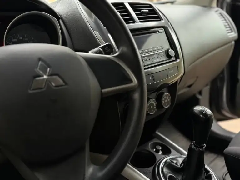 Продам mitsubishi asx
Год:2014
Пробег :132.000
Двигатель:1.6
Коробка :механика
Без дтп

Автомобиль в идеальном состоянии
За машину не стыдно
Полностью обслужен от а до я
Ходовая работает идеально без посторонних звуков
3.500Км назад было полное
Обслуживание
За машину не стыдно
Готов на любые проверки за ваш счет

Комплектация:, подогрев стекол, подогрев сидений, кондиционер рабочий, bluetooth, в машине есть все для удобства

Цена: 985.000
+79495278015 - фотография - 8