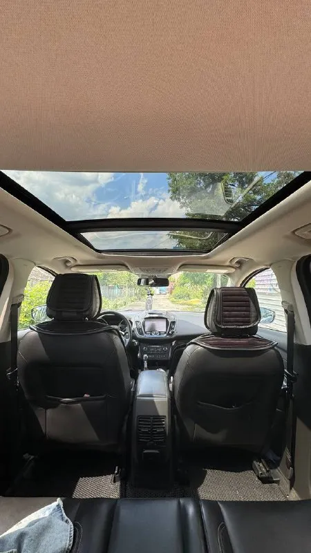 Продаем семейный автомобиль ford escape(kuga) 2018г. 2.0 (245л) 4wd первые и единственные владельцы по рф, машина в достойном состояние и не требует вложений, обслуживаю всегда вовремя. Двигатель очень приятный, на мой взгляд лучший в линейке, едет более чем как для паркетника, динамика и управление восхищает. По кузову без намека на рыжики. Салон не затертый. Полная комплектация, есть все для комфортной езды :климат, круиз контроль, параллельная парковка, помощь парковки, память сидений, подогрев рулят сидений, дистанционный запуск, carplay, хорошая акустика, люк и панорамная крыша, большой багажник(задние сидения ложатся вровень, можно двоем за ночевать ), датчик открывания багажника ногой, датчик дождя и света и многое другое. Если что то забыл, спрашивайте !
1 970 000
Макеевка +79493411741
📲 Tg: @blyoskinaanya
📞 Звоните: +7(949)3411741 - фотография - 7