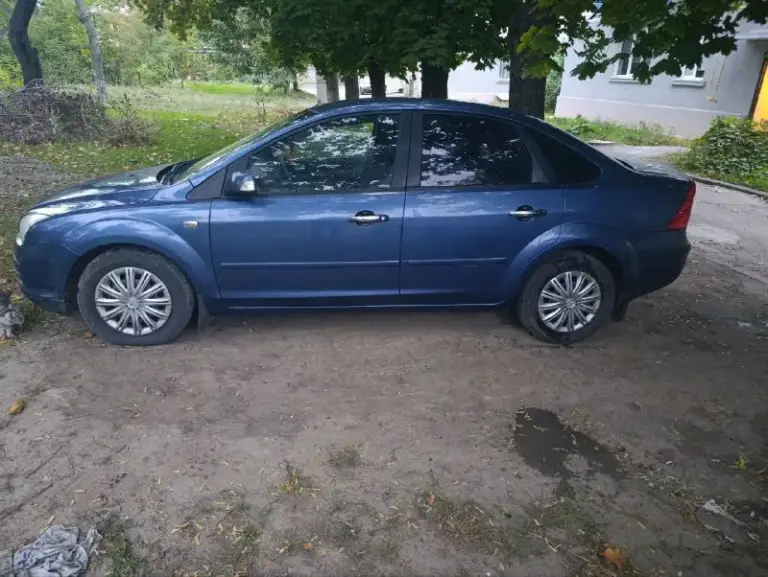 Срочно продам форд фокус 2007 г
Цена 570 000 рублей.
В хорошем состоянии.
Пробег 230 000.
Двигатель цепной 2х литровый, 145 лс, механика, пятиступка, новые передние стойки и пружины, после замены масла( синтетика 5 w-40 ) и антифриза авто прошло 100 км. Магнитола андроид 9 дюймов, блютуз, навигация. Камера заднего вида.
4 Эл. Стеклоподъемника
Подогрев передних сидений, электрозеркала с подогревом, курсовая устойчивость, кондиционер.
Центральный замок. Два ключа. Возможен обмен с моей доплатой.
Хозяин по документам.
Вопросы по телефону
+79497261167 - фотография - 2
