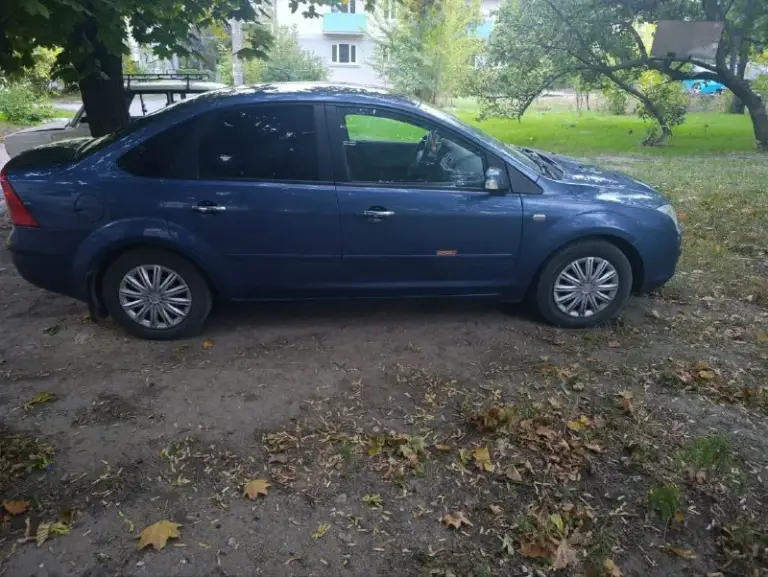 Срочно продам форд фокус 2007 г
Цена 570 000 рублей.
В хорошем состоянии.
Пробег 230 000.
Двигатель цепной 2х литровый, 145 лс, механика, пятиступка, новые передние стойки и пружины, после замены масла( синтетика 5 w-40 ) и антифриза авто прошло 100 км. Магнитола андроид 9 дюймов, блютуз, навигация. Камера заднего вида.
4 Эл. Стеклоподъемника
Подогрев передних сидений, электрозеркала с подогревом, курсовая устойчивость, кондиционер.
Центральный замок. Два ключа. Возможен обмен с моей доплатой.
Хозяин по документам.
Вопросы по телефону
+79497261167 - фотография - 7
