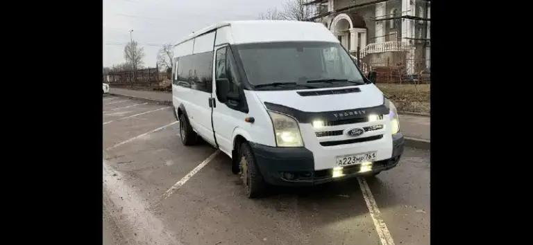 Продам ford transit 2008 г. 2.4 дизель 115 лошадей состояние хорошее мотор после капремонта новая турбина новая сцепление проехала 2000 км продается за ненадобностью груза не возила по документам грузо пассажир цена ниже рынка 380 000 руб. Осмотр город мариуполь телефон для связи +79494998887 - фотография - 1