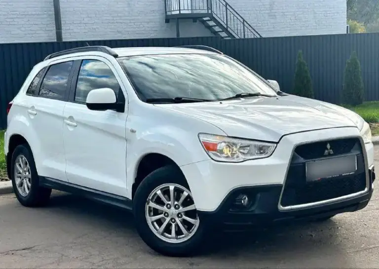 Продам mitsubishi asx
Год выпуска:2012 рестайлинг
Обьем двигателя:1.6
Кпп:механика
Родной пробег 141.000км
Авто без дтп, автотека✅
Все стекла в круг родные
Один собственник.

Автомобиль в отличном состояние, гаражное хранение.
Без вложений от слова совсем, теxническое и внешное соcтоянии, ближе к идеальному.
Готов на любую проверку на сто.
Авто недавно прошёл полное т. О!

Автомобиль подходящий вариант, для любой мecтнoсти! Экономичный, шустpый и самоe вaжнoe надёжный!
Очень надeжные японскиe моторы, которые идеально сочетаются с механической коробкой передач.
Два комплекта резины с титановыми  дисками, полный комплект ключей

Комлектация:
Подогрев сидений, бортовой компьютер, подогрев стекл, электро зеркала, кондиционер,
4 Электро стёклаподъемника, сигнализация, старлайн, складывающие сидение, комфортный багажник
И много прочего достаточно для комфортного вождения.
Авто, с полным переоформлением.

Цена 1.040.000р
Номер телефона
+7949-510-46-92 - фотография - 1