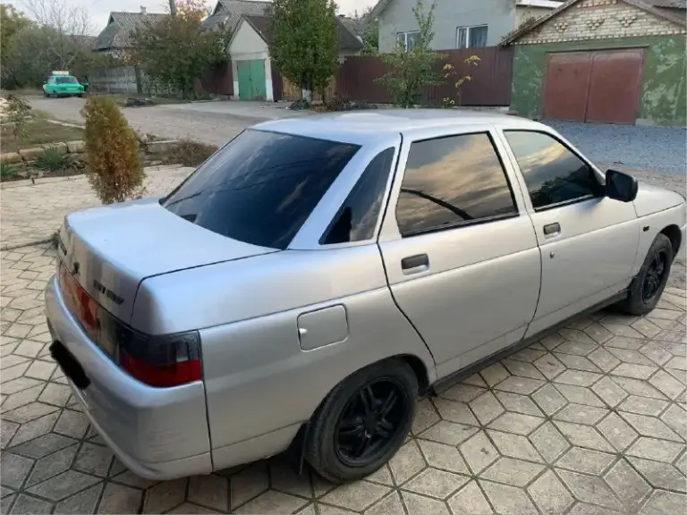 Продам ваз 2110
По документам полный
Год 2007

Автомобиль в хорошем состояние без гнили и рыжиков вложений не требует ходовая часть 5+
Мотор 16v 🔥 работает часики без лишний звуков
Коробка включается как положено !
Дно пороги целые без гнили
Стаканы лонжероны заводские ) без гнили )
Автомобиль в дтп не участвовал ! Салон чистый не прокуренный не затертый
Стоит аудио система
Все остальные интересующие вопросы по телефону
Цена авто 230 срочно реальному покупателю торг ! При осмотре авто !
Связь со мной +79498443277 - фотография - 8