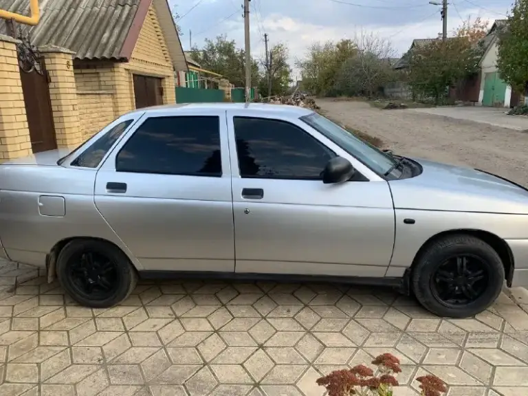 Продам ваз 2110
По документам полный
Год 2007

Автомобиль в хорошем состояние без гнили и рыжиков вложений не требует ходовая часть 5+
Мотор 16v 🔥 работает часики без лишний звуков
Коробка включается как положено !
Дно пороги целые без гнили
Стаканы лонжероны заводские ) без гнили )
Автомобиль в дтп не участвовал ! Салон чистый не прокуренный не затертый
Стоит аудио система
Все остальные интересующие вопросы по телефону
Цена авто 230 срочно реальному покупателю торг ! При осмотре авто !
Связь со мной +79498443277 - фотография - 9