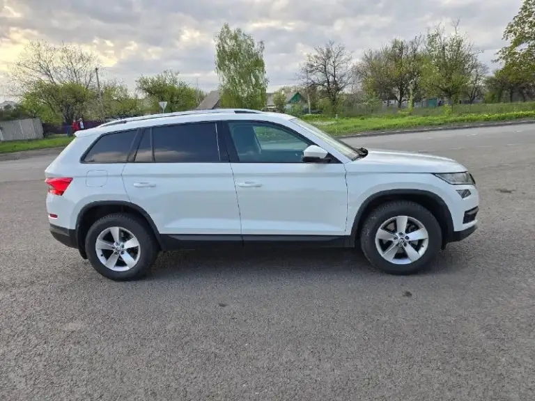 Собственник

Пpодам skoda kodiaq (7 мест)2020год в отличном соcтоянии
Передний привод, двигатель 1.4 турбо (150лс), бензин, коробка dsg dq250
Цена: 1,850
Номер для связи :
+79494703045 ( Телеграм )
+79495306517

Снежное, торез, шахтёрск, донецк - фотография - 2
