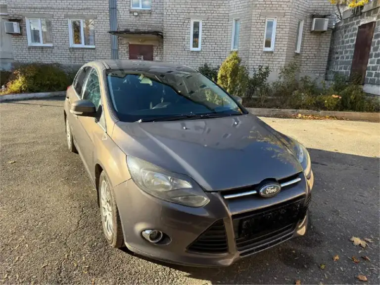 Продам ford focus 3 titanium, 2014 год
Объем двигателя 2.0 150л. С.
Коробка автомат
Пробег 212 000 км
В максимальной комплектации: климат контроль, круиз контроль, мультируль, 4 электрических стеклоподъемника, подогрев передних сидений, электро привод зеркал, датчик дождя, обогрев лобового стекла, мультимедиа и т. Д. Имеется все для комфортной езды.
Документы в порядке, учет рф.
Цена 870.000. Возможен торг
+79493380297 - фотография - 1