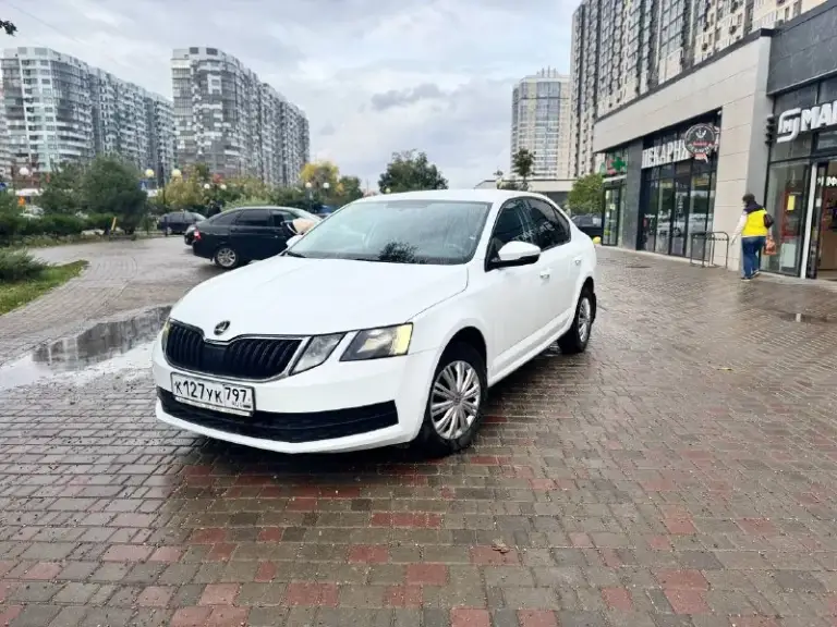 Skoda октавия а 7 2018 год, в отличном состоянии, мотор и коробка без нареканий, двигатель 1,6 автомат! Не робот. Машина была в такси пробег на щитке 66т. Км по факту больше, на сколько больше не знаю. Машина не уставшая на полном ходу цена подарок 830000! Через пару дней буду в днр
Xw8an2ne5jh020287
89996366121
📲 Tg: oleg
📞 Звоните: +7(999)6366121 - фотография - 3