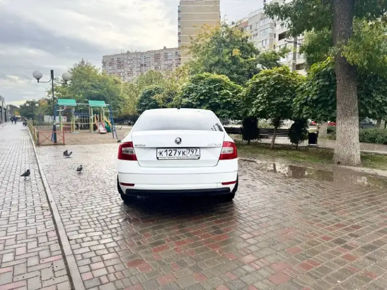 Skoda октавия а 7 2018 год, в отличном состоянии, мотор и коробка без нареканий, двигатель 1,6 автомат! Не робот. Машина была в такси пробег на щитке 66т. Км по факту больше, на сколько больше не знаю. Машина не уставшая на полном ходу цена подарок 830000! Через пару дней буду в днр
Xw8an2ne5jh020287
89996366121
📲 Tg: oleg
📞 Звоните: +7(999)6366121 - фотография - 5
