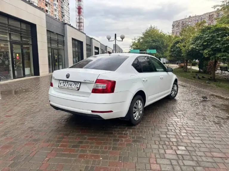 Skoda октавия а 7 2018 год, в отличном состоянии, мотор и коробка без нареканий, двигатель 1,6 автомат! Не робот. Машина была в такси пробег на щитке 66т. Км по факту больше, на сколько больше не знаю. Машина не уставшая на полном ходу цена подарок 830000! Через пару дней буду в днр
Xw8an2ne5jh020287
89996366121
📲 Tg: oleg
📞 Звоните: +7(999)6366121 - фотография - 6