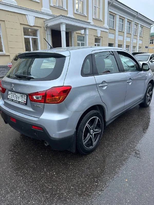 Mitsubishi asx
У автомобиля всего 1 владелец за всю его историю, ездил дедушка, зимой стояла в гараже, любые проверки.
Без дтп 100%
Автомобиль оснащен самым надежным двигателем 1.8 на 140 л. С
Идеальное техническое состояние !
Масло не ест все жидкости на месте !
Двигатель коробка подвеска идеал всё
Отличная комплектация полный электро пакет
Подогрев сидений, кондиционер, подрулевые лепестки, и многое другое.
Работает все каждая лампочка и каждая кнопочка
Переоформление в мрэо без проблем.
Готов на любые проверки на сто. Цена 1 050 000
Номер для связи +79498340074
+79494935186 - фотография - 4