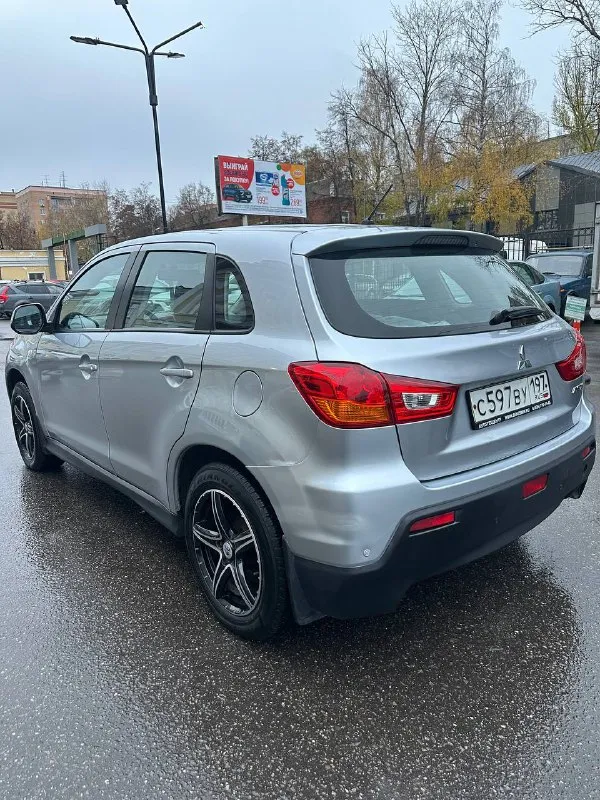 Mitsubishi asx
У автомобиля всего 1 владелец за всю его историю, ездил дедушка, зимой стояла в гараже, любые проверки.
Без дтп 100%
Автомобиль оснащен самым надежным двигателем 1.8 на 140 л. С
Идеальное техническое состояние !
Масло не ест все жидкости на месте !
Двигатель коробка подвеска идеал всё
Отличная комплектация полный электро пакет
Подогрев сидений, кондиционер, подрулевые лепестки, и многое другое.
Работает все каждая лампочка и каждая кнопочка
Переоформление в мрэо без проблем.
Готов на любые проверки на сто. Цена 1 050 000
Номер для связи +79498340074
+79494935186 - фотография - 5