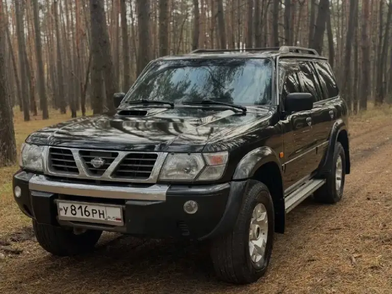 В продаже nissan patrol y61, 3.0 л, турбодизель, рамный, 7-и местный внедорожник, технически обслужен, блокировки и пониженные работают, двигатель и коробка контрактные, установлены прошлой осенью, пробег 185 тыс км, квитанции прикрепил к посл фото (вышли 473 тыс рублей) заменён тнвд, в состоянии нового, на гарантии. Находится в семье с 2008 года, один владелец. Бездорожья не видел, использовался по городу. Зимняя резина и литые диски идут в комплекте. Стоимость 1,2 млн рублей. Обмен не интересен. Территориально смотреть в макеевке (р-н ‘3/5’) контакты : +7(949)4531233 ; +7(951)7679727 - фотография - 2