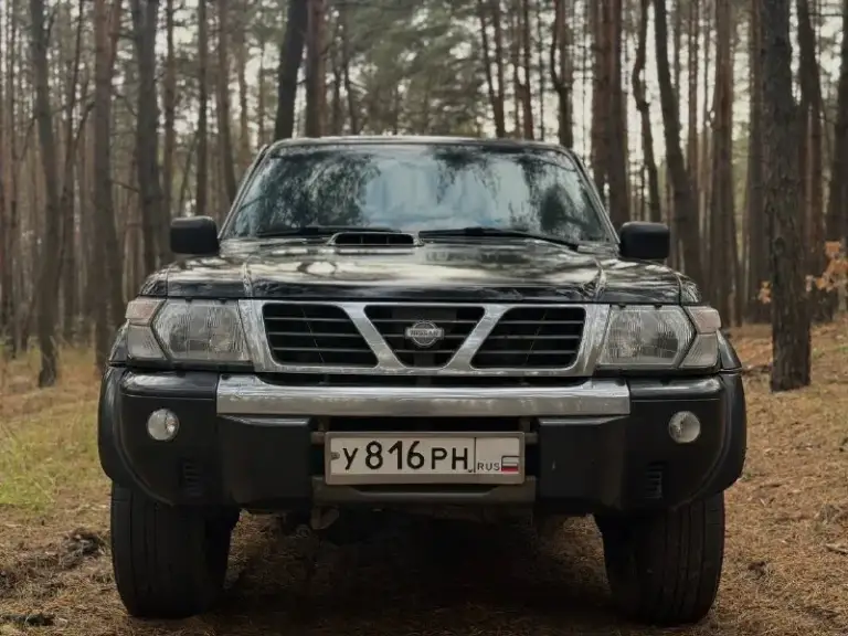В продаже nissan patrol y61, 3.0 л, турбодизель, рамный, 7-и местный внедорожник, технически обслужен, блокировки и пониженные работают, двигатель и коробка контрактные, установлены прошлой осенью, пробег 185 тыс км, квитанции прикрепил к посл фото (вышли 473 тыс рублей) заменён тнвд, в состоянии нового, на гарантии. Находится в семье с 2008 года, один владелец. Бездорожья не видел, использовался по городу. Зимняя резина и литые диски идут в комплекте. Стоимость 1,2 млн рублей. Обмен не интересен. Территориально смотреть в макеевке (р-н ‘3/5’) контакты : +7(949)4531233 ; +7(951)7679727 - фотография - 4
