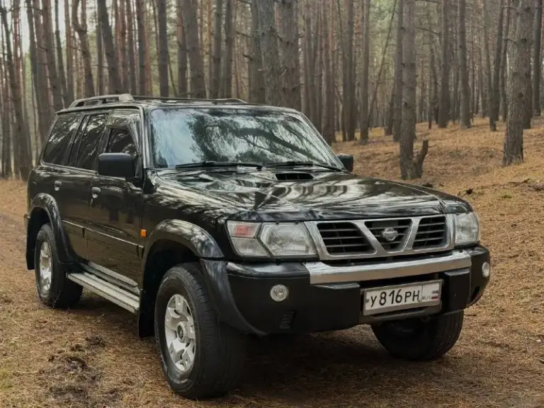 В продаже nissan patrol y61, 3.0 л, турбодизель, рамный, 7-и местный внедорожник, технически обслужен, блокировки и пониженные работают, двигатель и коробка контрактные, установлены прошлой осенью, пробег 185 тыс км, квитанции прикрепил к посл фото (вышли 473 тыс рублей) заменён тнвд, в состоянии нового, на гарантии. Находится в семье с 2008 года, один владелец. Бездорожья не видел, использовался по городу. Зимняя резина и литые диски идут в комплекте. Стоимость 1,2 млн рублей. Обмен не интересен. Территориально смотреть в макеевке (р-н ‘3/5’) контакты : +7(949)4531233 ; +7(951)7679727 - фотография - 5