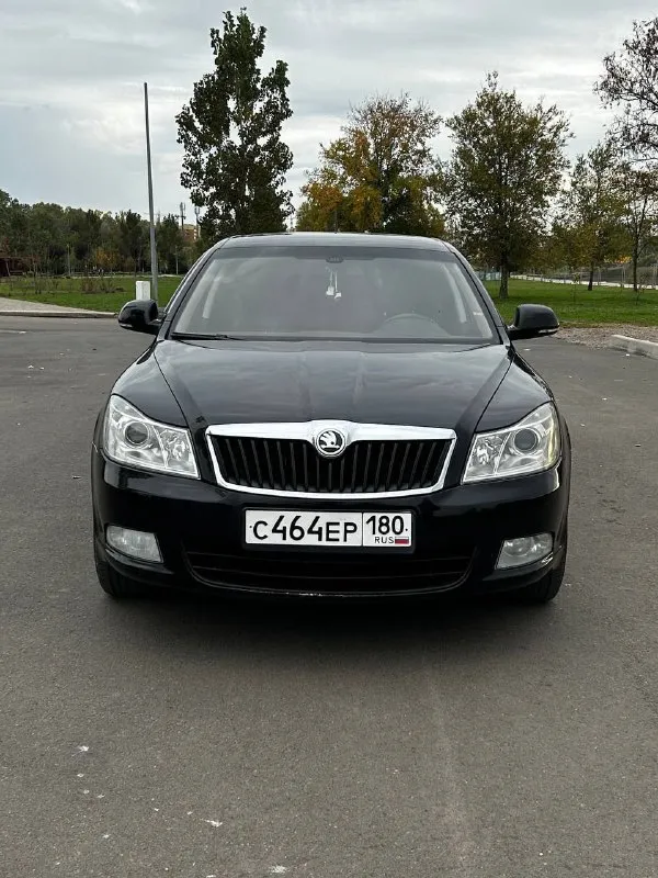 В продаже skoda octavia a5 рестайлинг:
- Цена 1025000+торг;
- Год 2012;
- Мотор 1,8;
- Мкпп;
- Оригинальный пробег 222тыс. ;
- Осмотр г. Мариуполь;
- 5 Владельцев по птс, документы полный порядок, продажа от собственника.
— Передние + задние эсп;
— Abs, esp;
— Подогрев передних сидений;
— Многофункциональное рулевое колесо;
— Круиз контроль;
— Кожаный салон;
— Задние парктроники;
— Подогрев переднего и заднего стекла;
— Датчик дождя и света;
— Регулировка руля по высоте;
— Климат контроль 2-ух зонный;
— Подушки безопасности;
— Заводская сигнализация;
— 8 Динамиков;
— Aux, usb.
Автомобиль на летней резине nokian 205/60/16, в подарок зимняя резина отъездила 1 сезон, yokohama 205/55/16.
По кузову есть вторичные окрасы, также по отчету есть дтп, не критично, безопасность вся на месте, стекла в круг родные кроме лобового (было заменено в связи с наличием следов эксплуатации), страдало лишь навесное, геометрия ровная, все зазоры на местах. Собственник!
📞 +79497427681 Данил - фотография - 2