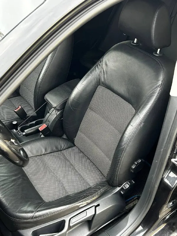 В продаже skoda octavia a5 рестайлинг:
- Цена 1025000+торг;
- Год 2012;
- Мотор 1,8;
- Мкпп;
- Оригинальный пробег 222тыс. ;
- Осмотр г. Мариуполь;
- 5 Владельцев по птс, документы полный порядок, продажа от собственника.
— Передние + задние эсп;
— Abs, esp;
— Подогрев передних сидений;
— Многофункциональное рулевое колесо;
— Круиз контроль;
— Кожаный салон;
— Задние парктроники;
— Подогрев переднего и заднего стекла;
— Датчик дождя и света;
— Регулировка руля по высоте;
— Климат контроль 2-ух зонный;
— Подушки безопасности;
— Заводская сигнализация;
— 8 Динамиков;
— Aux, usb.
Автомобиль на летней резине nokian 205/60/16, в подарок зимняя резина отъездила 1 сезон, yokohama 205/55/16.
По кузову есть вторичные окрасы, также по отчету есть дтп, не критично, безопасность вся на месте, стекла в круг родные кроме лобового (было заменено в связи с наличием следов эксплуатации), страдало лишь навесное, геометрия ровная, все зазоры на местах. Собственник!
📞 +79497427681 Данил - фотография - 9