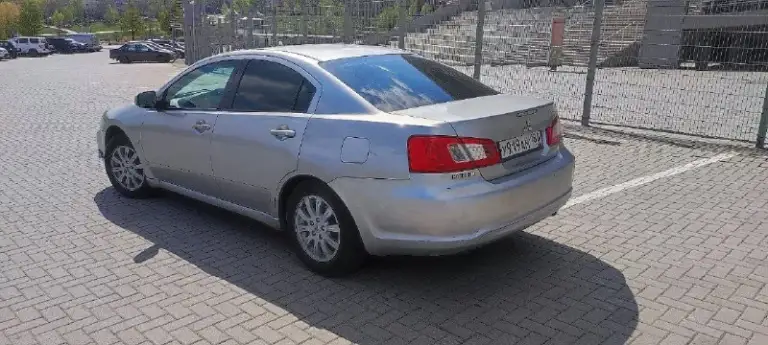 Продается mitsubishi galant 2008 года. На данный момент пробег 223000 км, пробег увеличивается т. К. Машина каждый день эксплуатируется. Установлено и официально зарегистрировано в мрэо. Оборудование стоит качественное. Днище автомобиля, арки обработаны антикоррозийным покрытием. Автомобиль с шумоизоляцией и виброизоляцией, в салоне приятно сидеть. Зашумлен пол, потолок и двери автомобиля. Также установлена качественная сигнализация. Сиденья авто находятся в качественных и приятных чехлах. В машине также установлена андроид магнитола и камера заднего вида. Своевременное обслуживание. Надёжный двигатель. Буквально на пробеге 222 тысячи км была произведена полная замена грм. Коробка работает идеально. Имеется второй комплект зимних колёс. Два ключа, есть сервисная книжка. Торг имеется, более подробная информация по телефону. Нахожусь как в горловке, так и в донецке.
Цена: 840 тысяч рублей + торг. +79493383052 на этот номер есть и тг, можете написать туда если не дозво
📞 Звоните: +7(949)3383052 - фотография - 3