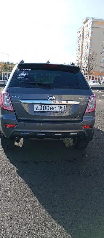 Срочно продам lifan x60, 2014 г, двигатель 1.8  установлен новый двигатель зарегистрирован, по ходовой обслужена, кпп включается мягинько, кондиционер работает, продажа от сопственика, техосмотр свежий, осмотр г # мариуполь. +79496387154(+79199776026 телеграм вацап) цена 620 т, (быстрым торг ) - фотография - 3