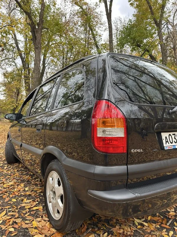Продам opel zafira 🔥
Год выпуска:2001🔥
Пробег, км:300.000 🔥
Модификация:2.0 tdi mt 🔥
Тип двигателя:дизель🔥
Коробка передач :механика 🔥
Привод:передний🔥
Тип кузова : минивэн🔥
Koмплeктaция: edition 2000🔥
Цвет: черный 🔥
По факту 1 хозяин.
Автомобиль был пригнан и с этого момента в одних руках, ездил дедушка. Продажа от собственника. Авто только выехала с полировки полного кузова.
В продаже opel zafira в идеальном техническом и внешнем состоянием. Автомобиль полностью в заводском окрасе. По машине много всего было сделано для себя, не для продажи. Таких машин очень мало, вам нужно приехать и увидеть в живую. Первый кто приедет сразу заберет её, уверяю вас. Машина горит на глазах.
Двигатель -в идеальном состоянии, заводится с пол оборота, работает тихо, без каких-либо шумов.
Так же имеется видео, по просьбе отправлю для более лучшего осмотра авто.
Полное оформление авто, готовый пакет документов для постановки на учет.
Цена:499.999 тысяч
Возможен пригон по договоренности.
Возможен обмен.
Номер для связи:+79495752024 - фотография - 9